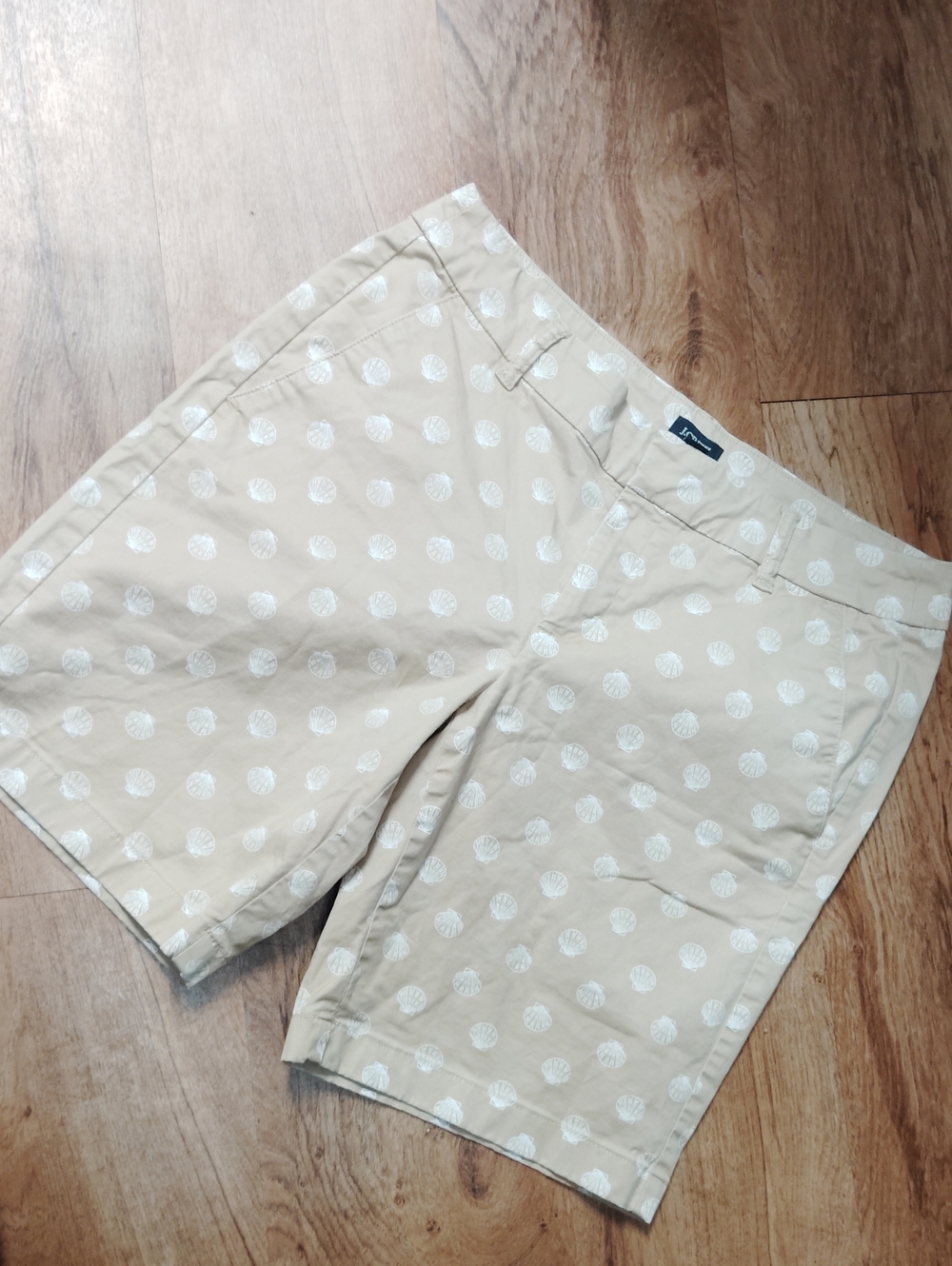 J. Crew Beige Polka Dot Flat Front Men’s Shorts